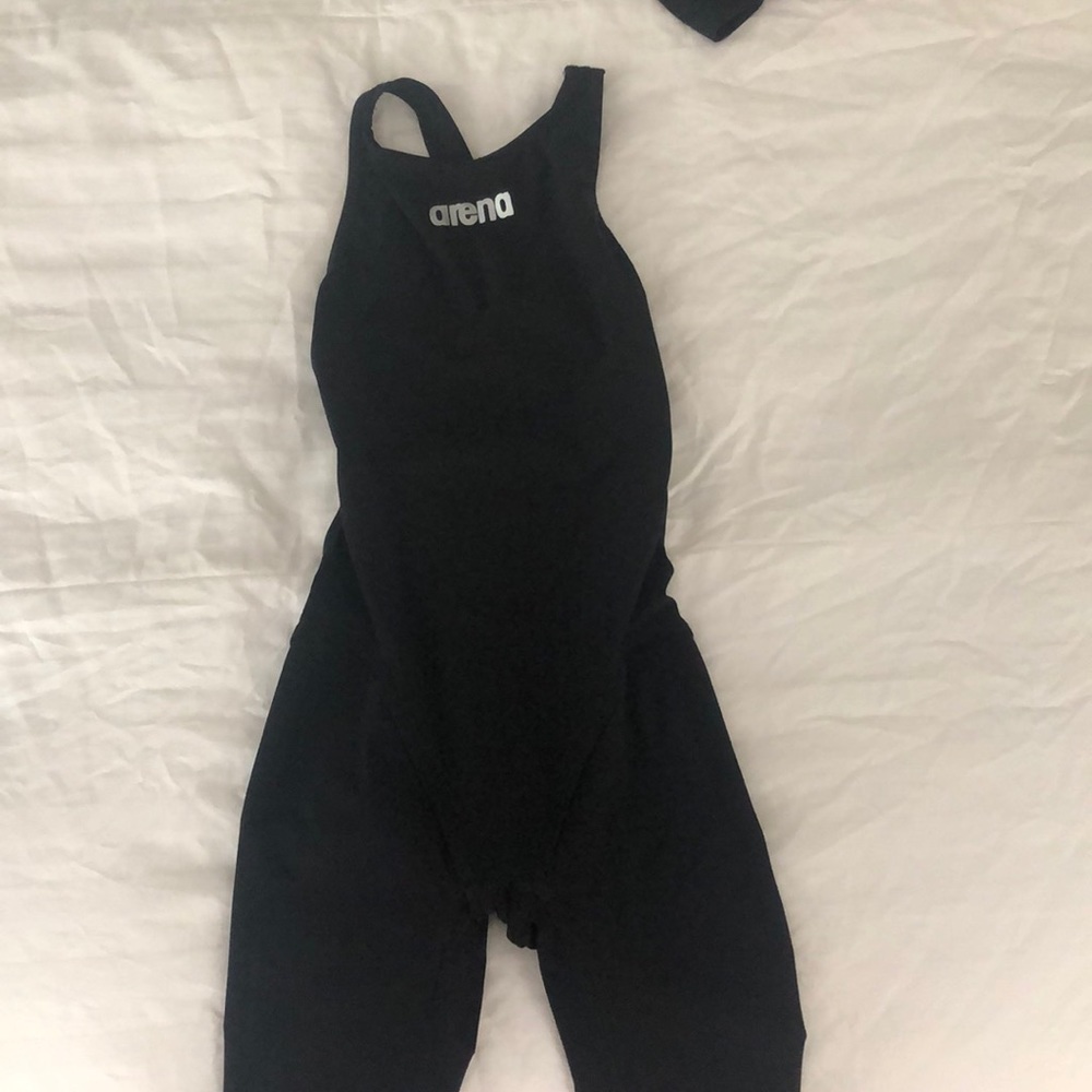 Arena tech suit size 26 - WORN ONCE!